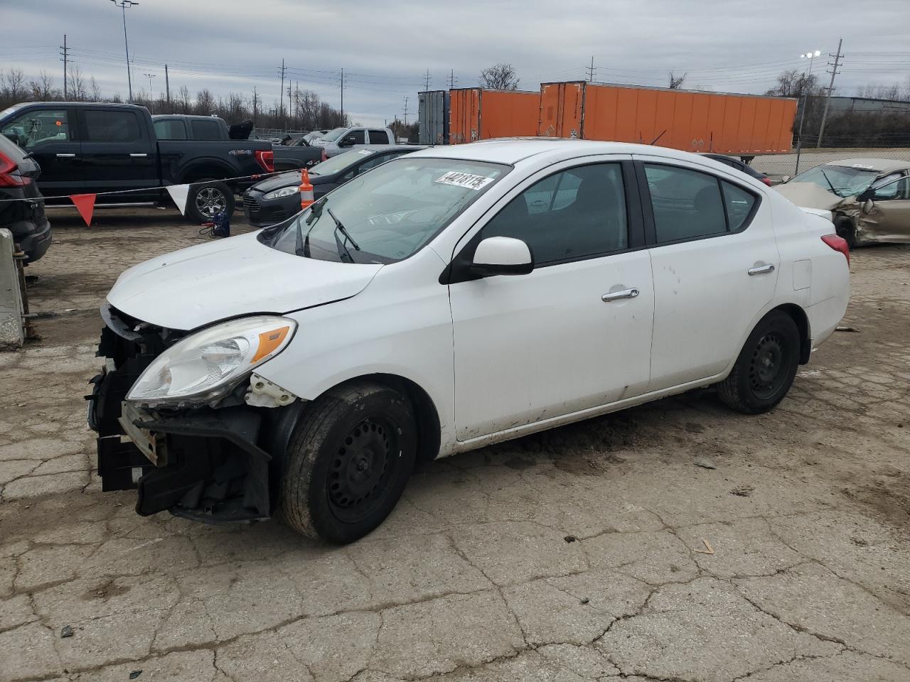 2014 NISSAN VERSA S