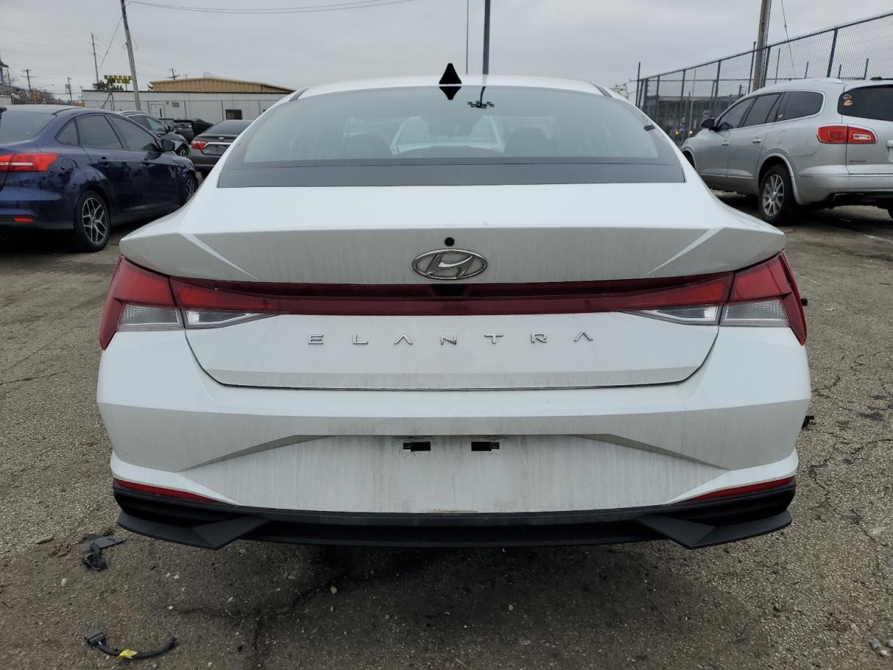 2022 HYUNDAI ELANTRA SE - Фото 6
