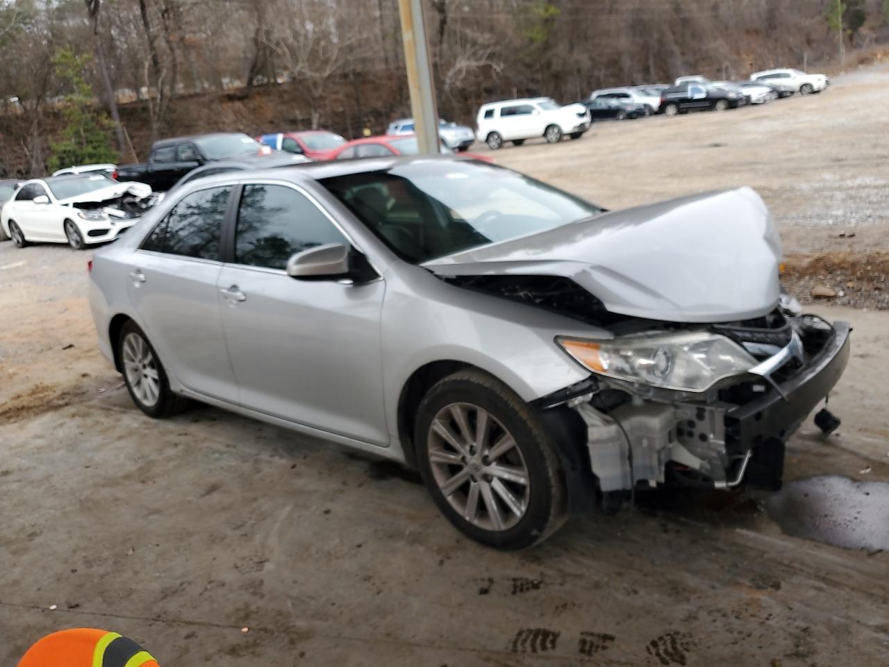 2013 TOYOTA CAMRY L - Image 4