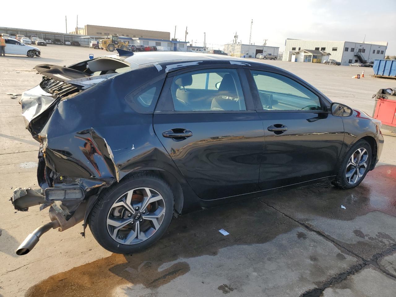 2020 KIA FORTE FE - Фото 3