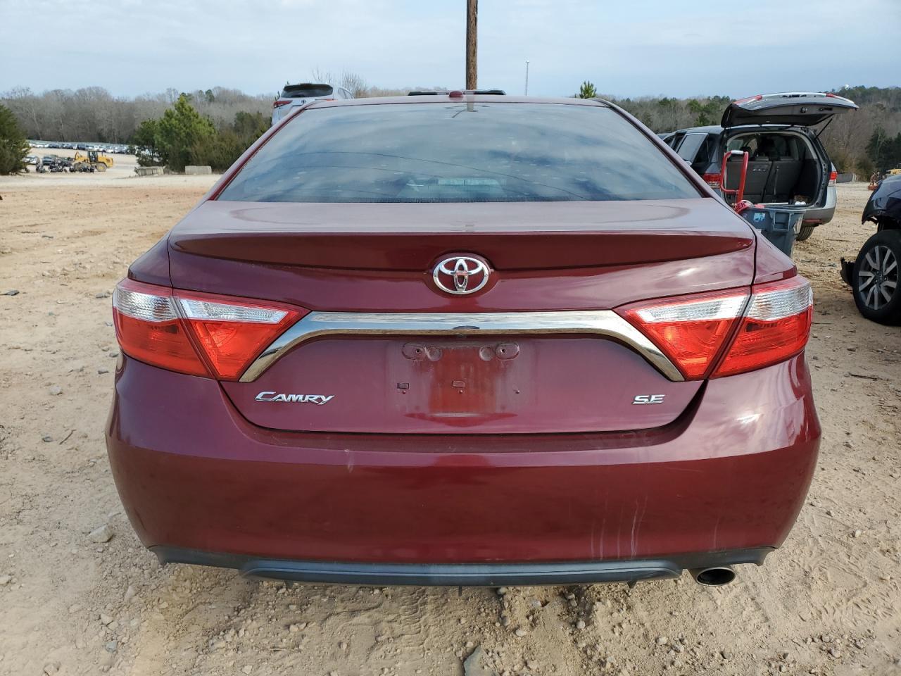 2015 TOYOTA CAMRY LE - Фото 6