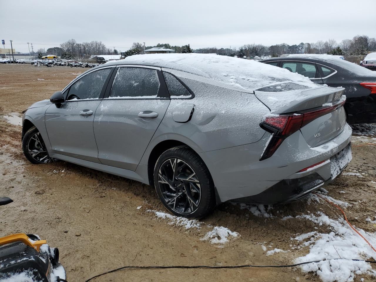 2025 KIA K5 GT LINE - Image 2
