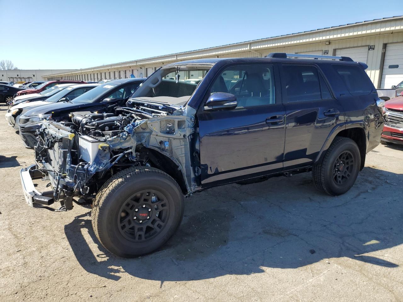 2024 TOYOTA 4RUNNER SR