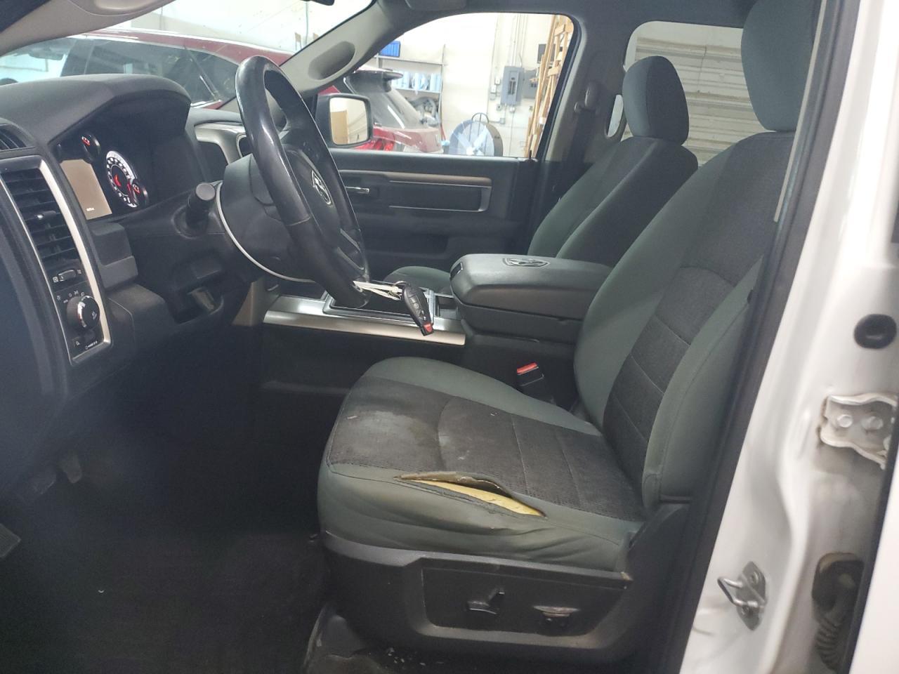 2015 RAM 1500 SLT - Image 7