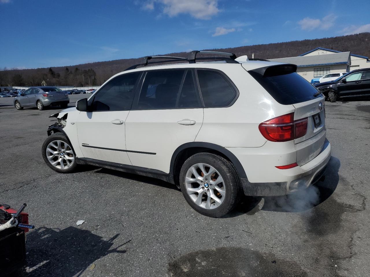 2011 BMW X5 XDRIVE3 - Фото 2