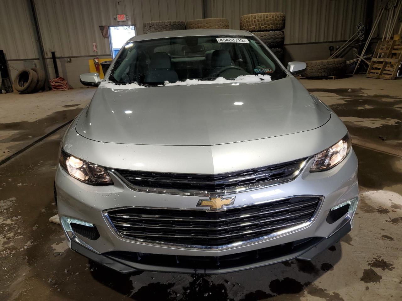 2017 CHEVROLET MALIBU LT - Image 5