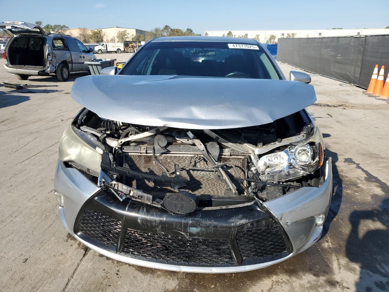 2017 TOYOTA CAMRY LE - Фото 5
