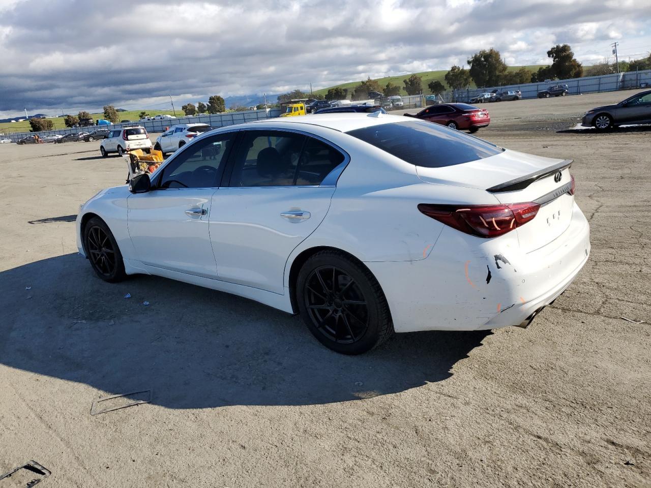 2019 INFINITI Q50 LUXE - Фото 2