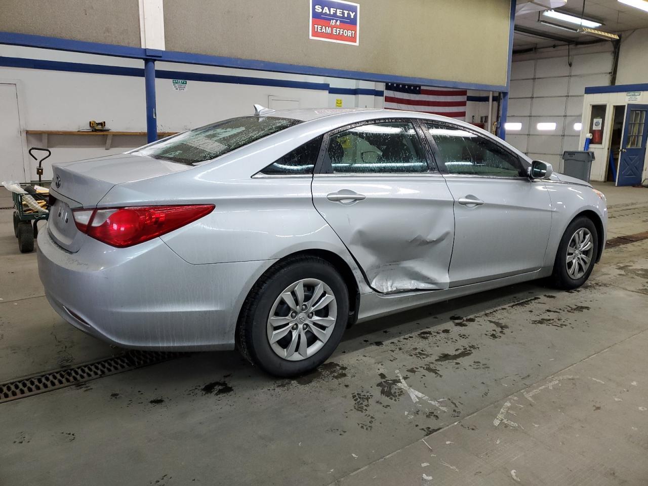2011 HYUNDAI SONATA GLS - Фото 3