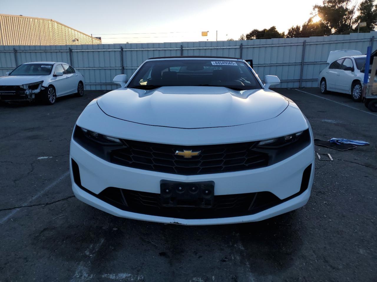 2019 CHEVROLET CAMARO LS - Фото 5