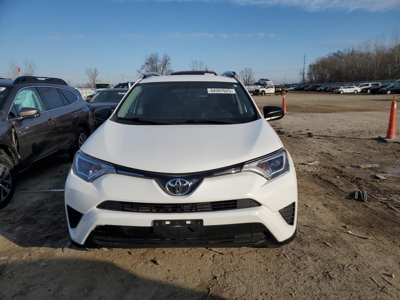 2016 TOYOTA RAV4 LE - Фото 5