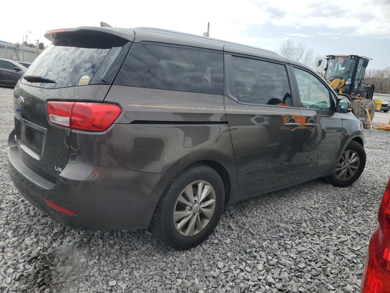 2016 KIA SEDONA LX - Image 3