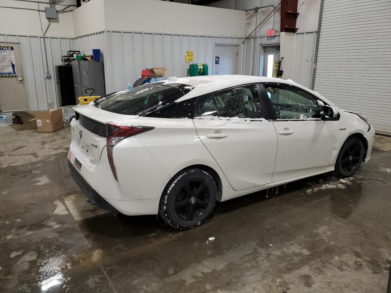 2016 TOYOTA PRIUS - Фото 3