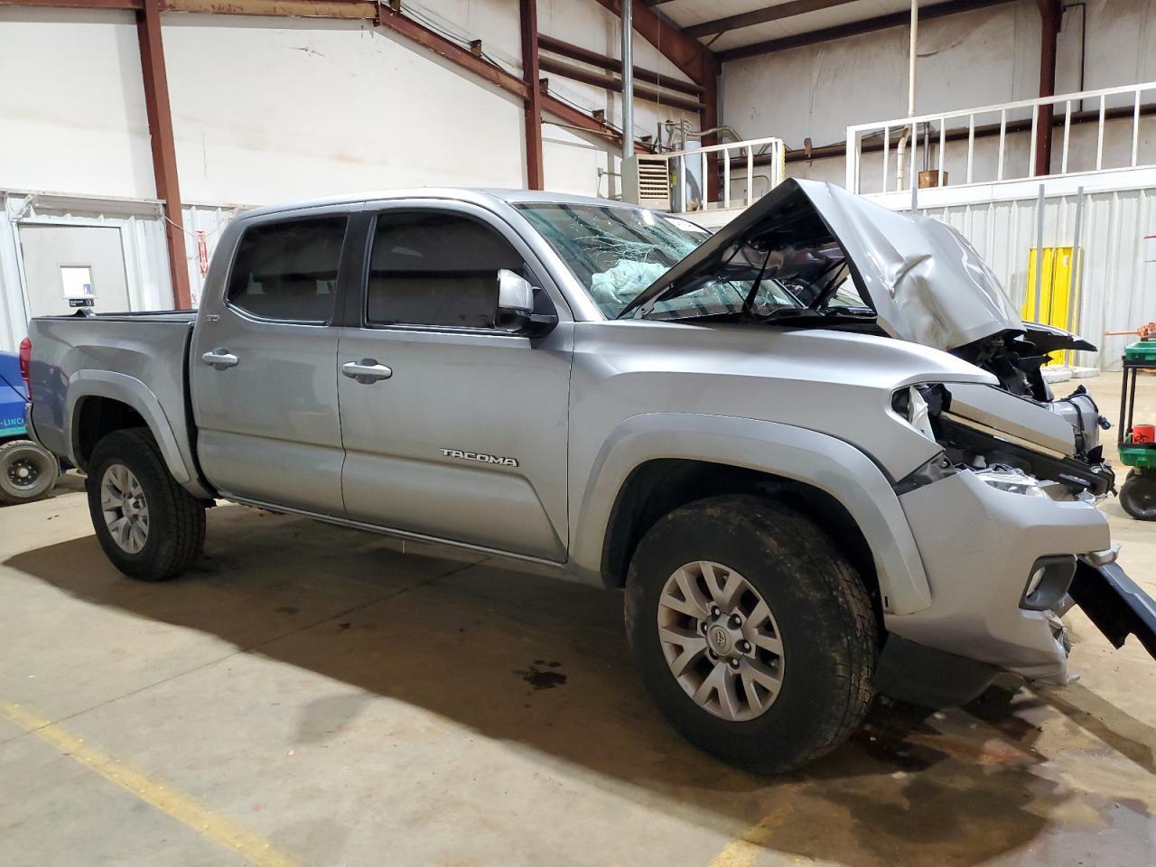 2017 TOYOTA TACOMA DOU - Фото 4