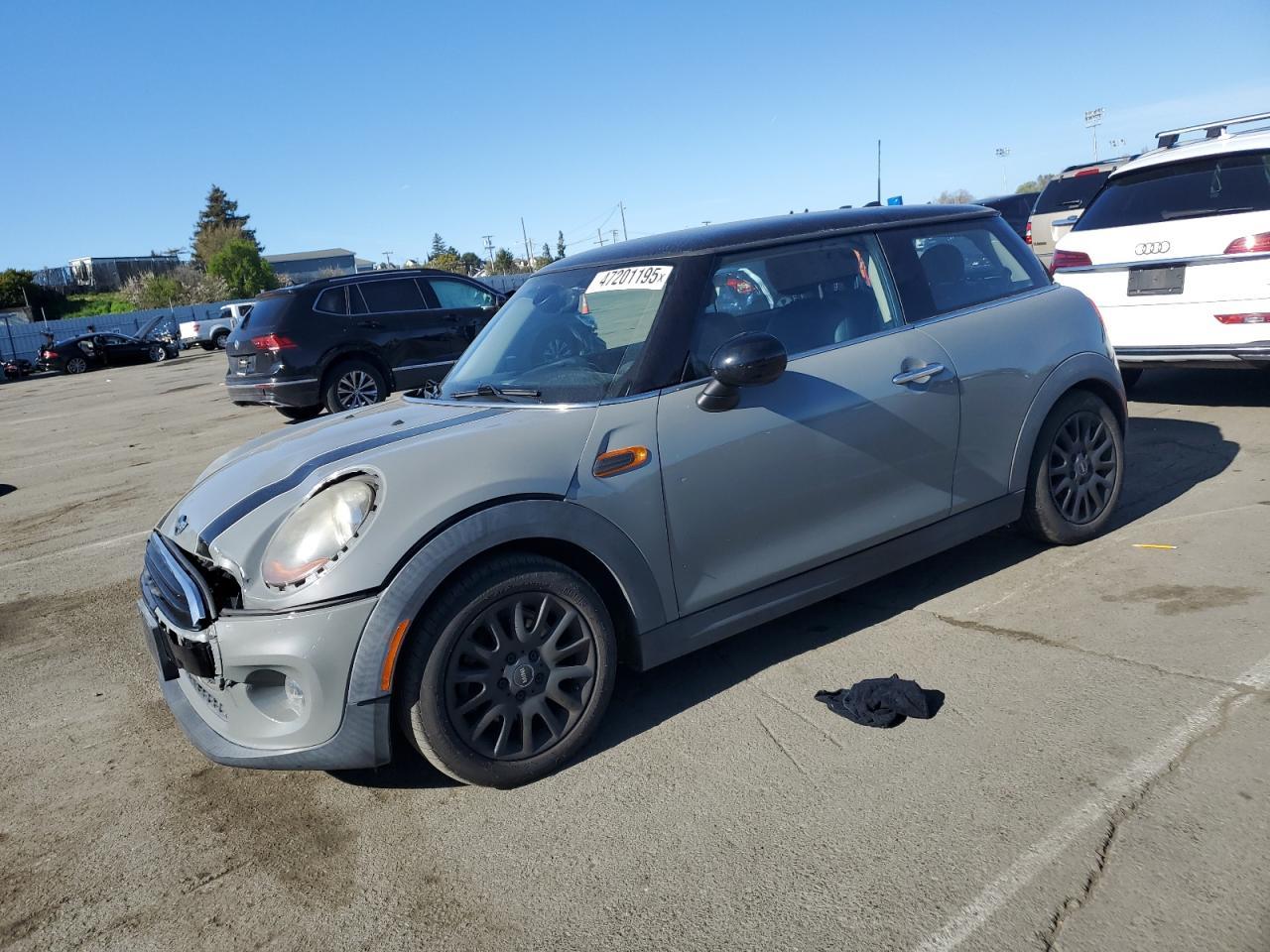 2017 MINI COOPER
