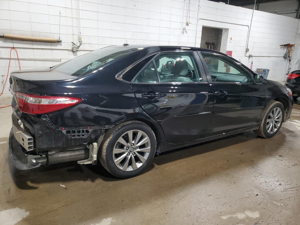 2017 TOYOTA CAMRY LE - Image 3