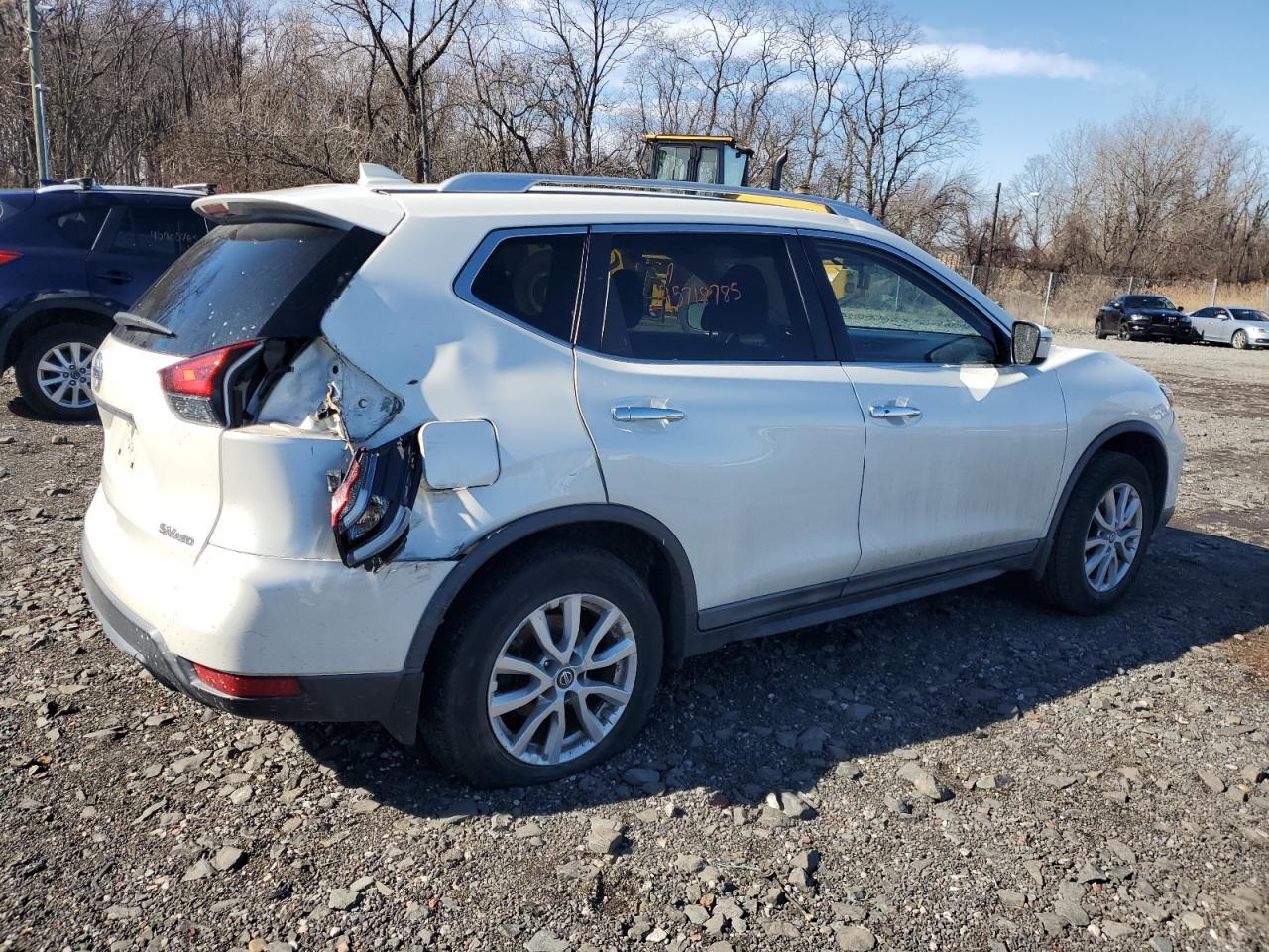 2018 NISSAN ROGUE S - Фото 3
