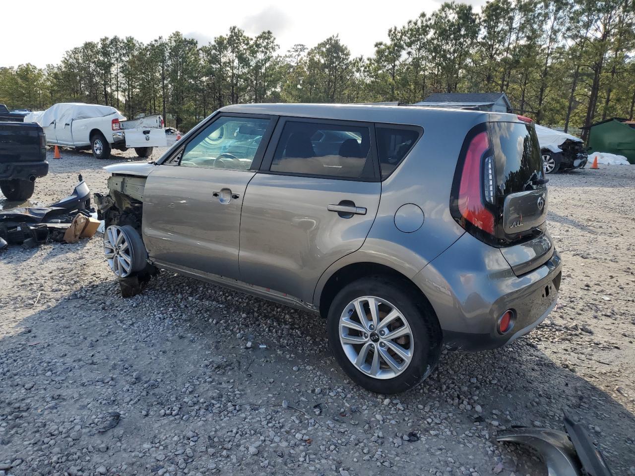 2019 KIA SOUL + - Image 2