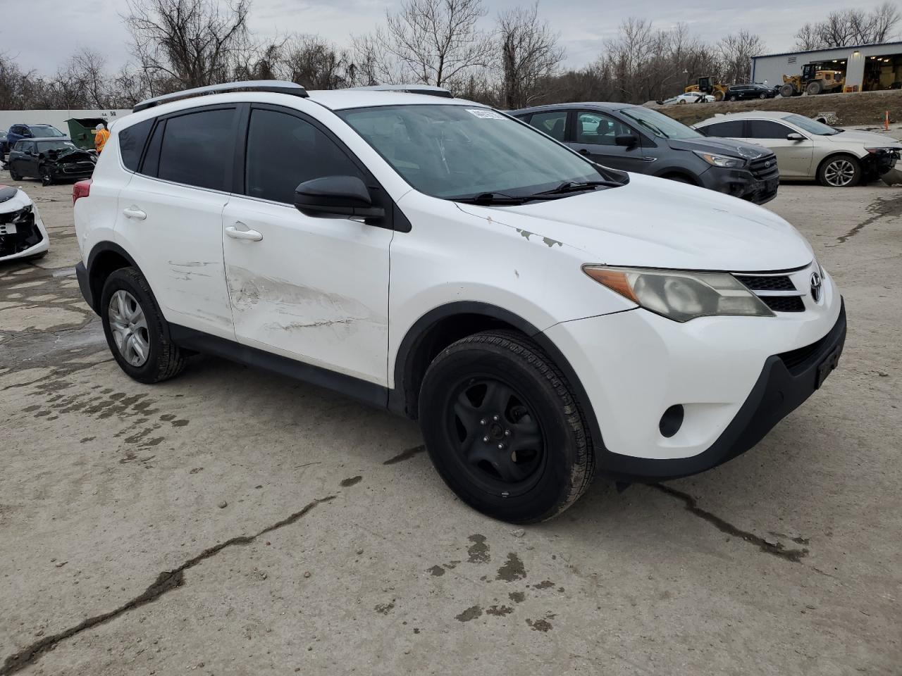 2015 TOYOTA RAV4 LE - Image 4