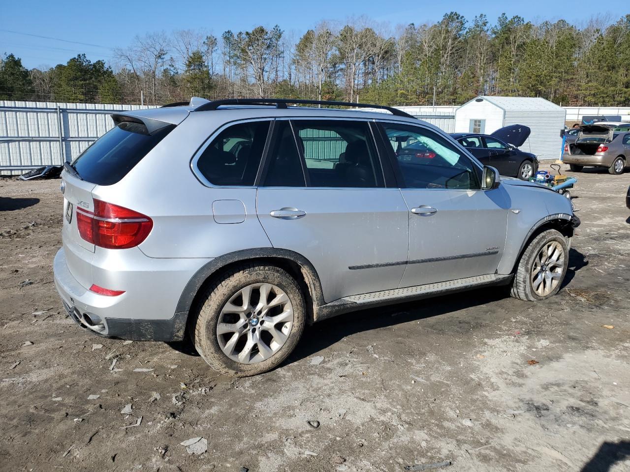 2013 BMW X5 XDRIVE3 - Фото 3