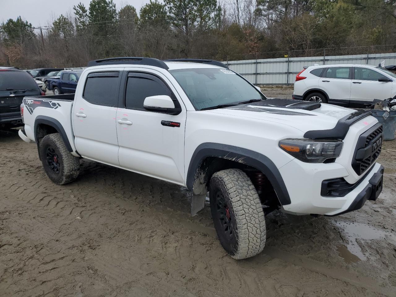 2018 TOYOTA TACOMA DOU - Фото 4