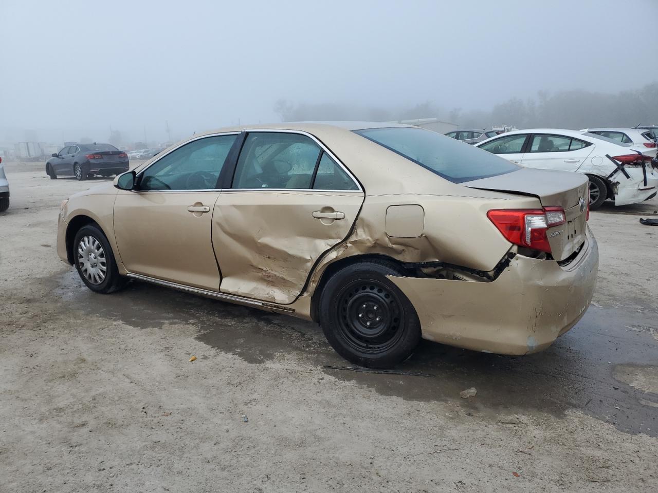 2012 TOYOTA CAMRY BASE - Фото 2