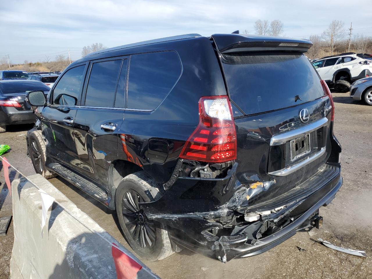 2022 LEXUS GX 460 - Image 2