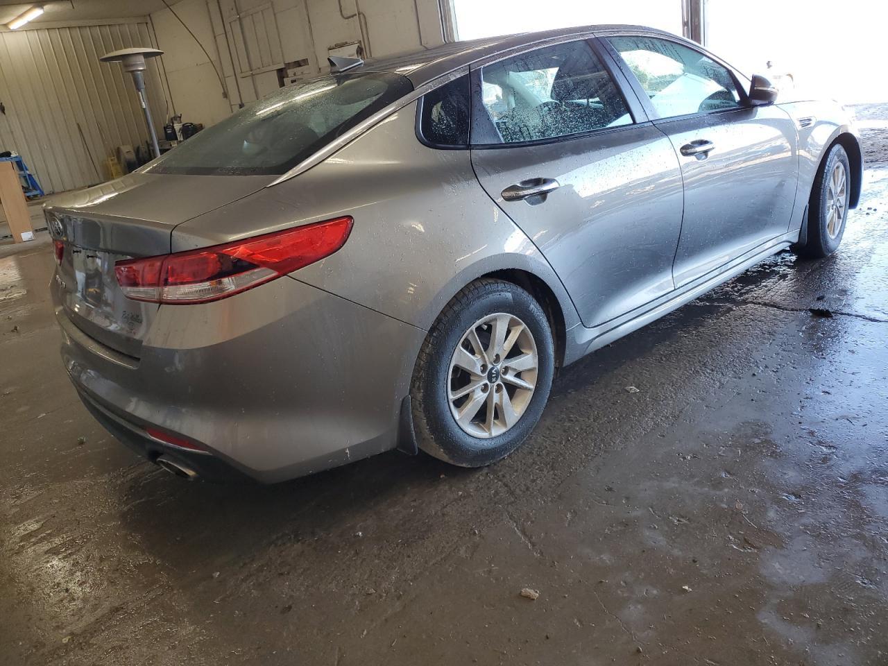 2016 KIA OPTIMA LX - Фото 3