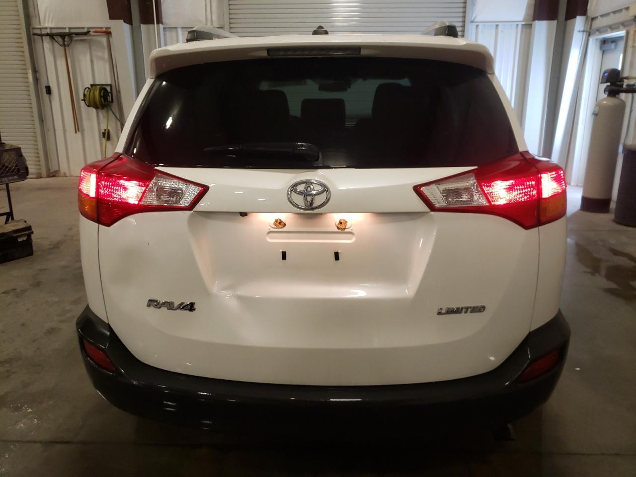 2015 TOYOTA RAV4 LIMIT - Фото 6