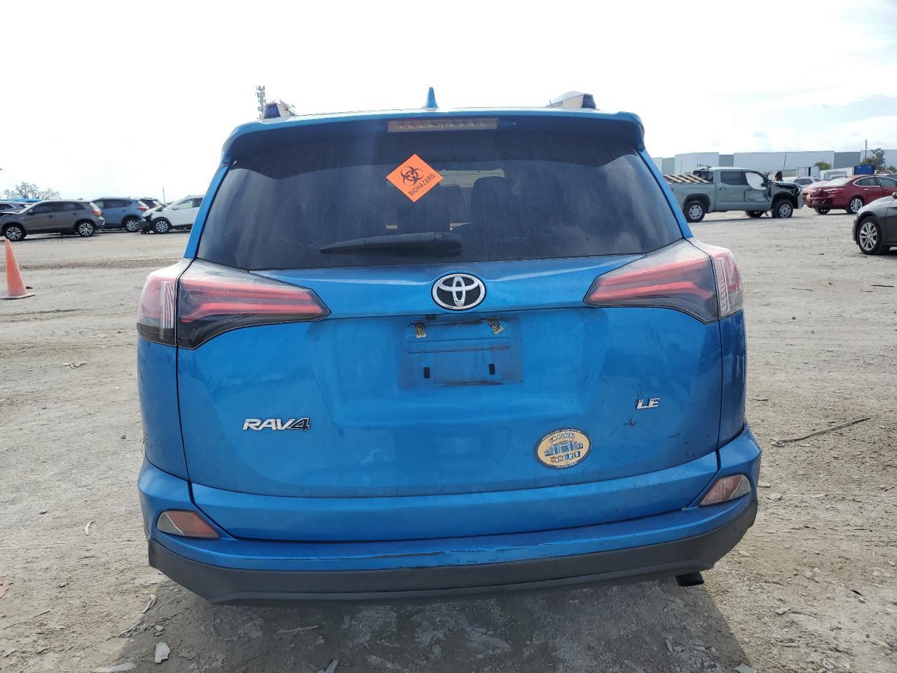 2018 TOYOTA RAV4 LE - Image 6