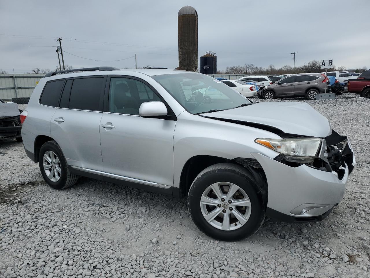 2012 TOYOTA HIGHLANDER - Image 4