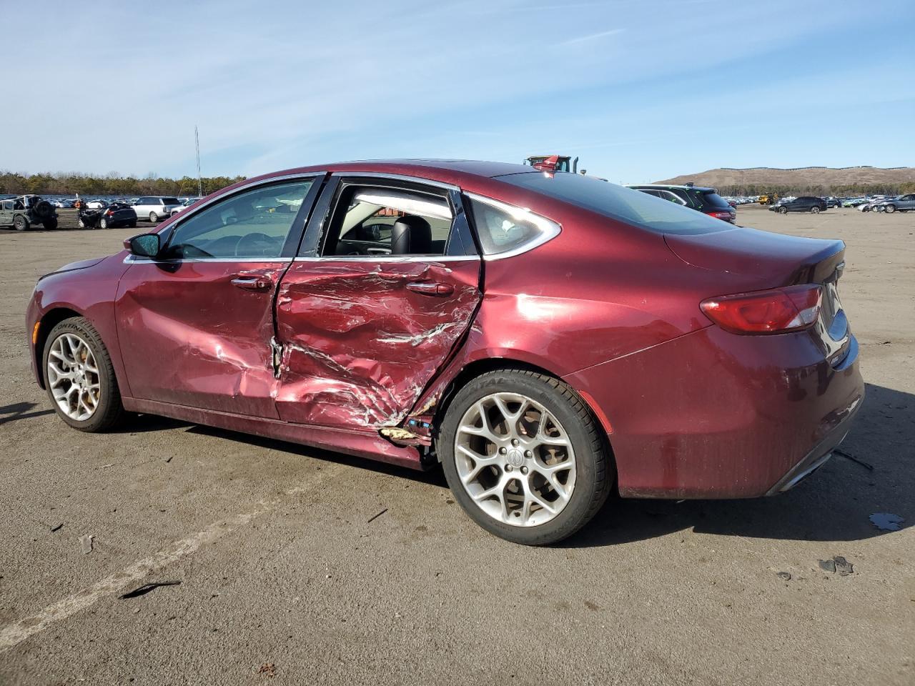 2015 CHRYSLER 200 C - Фото 2