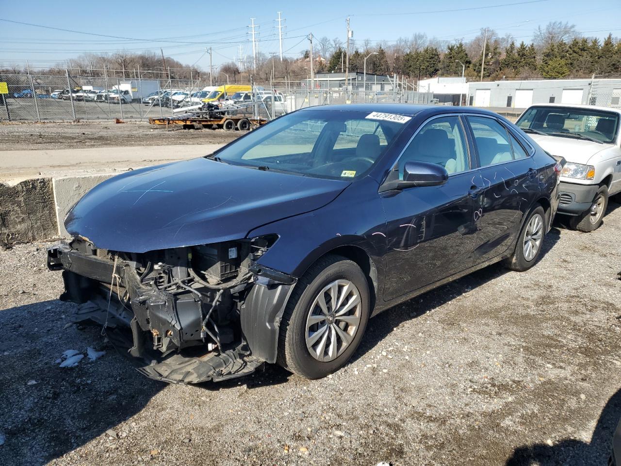 2016 TOYOTA CAMRY LE