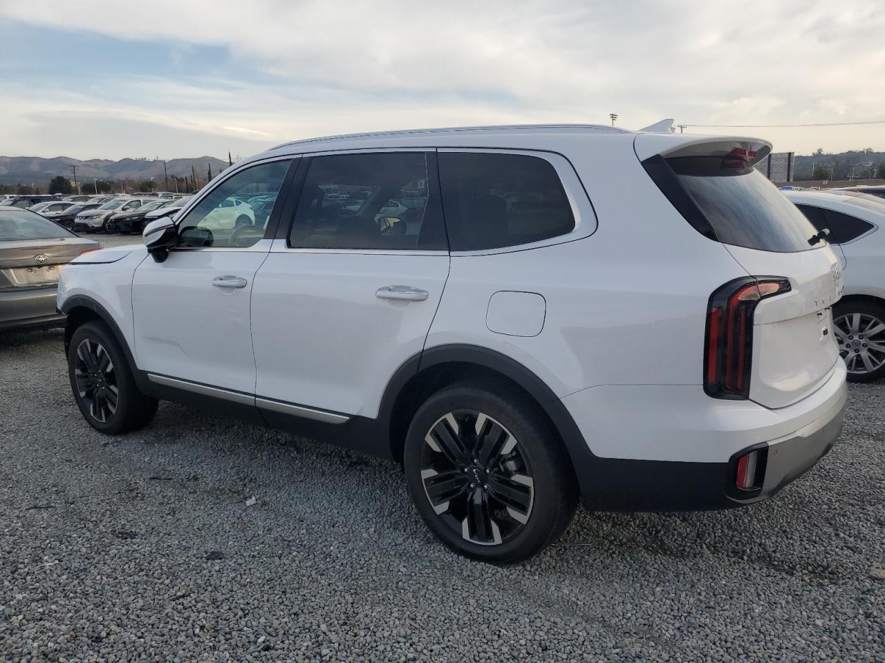2024 KIA TELLURIDE - Фото 2