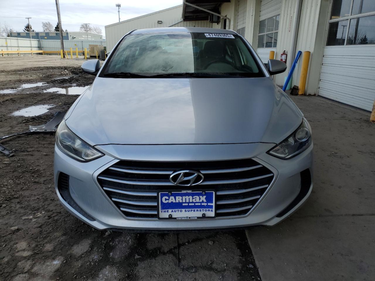 2017 HYUNDAI ELANTRA SE - Фото 5