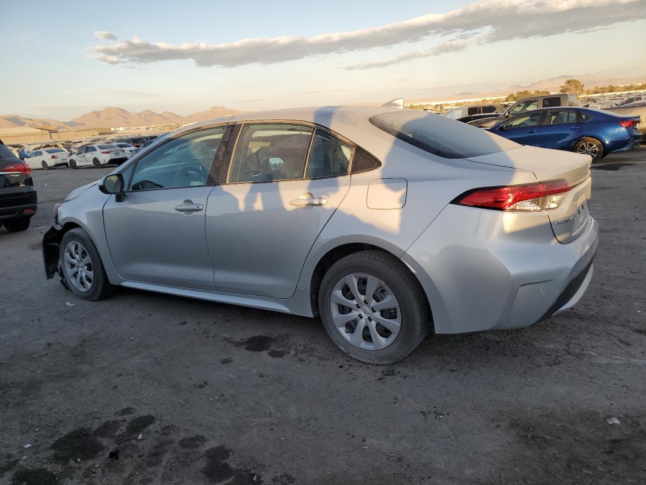 2021 TOYOTA COROLLA LE - Image 2