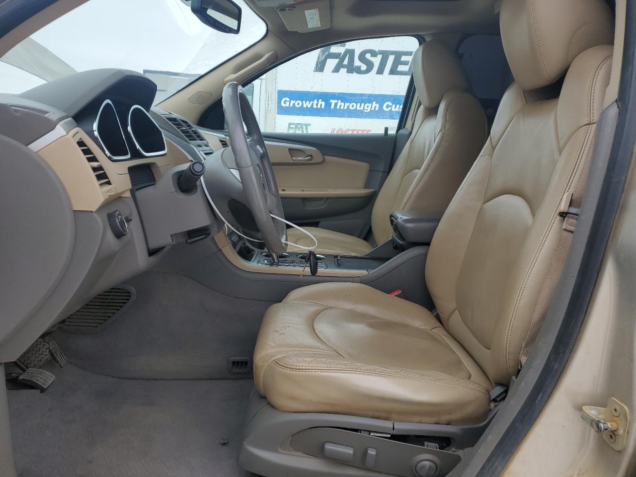 2012 CHEVROLET TRAVERSE L - Фото 7
