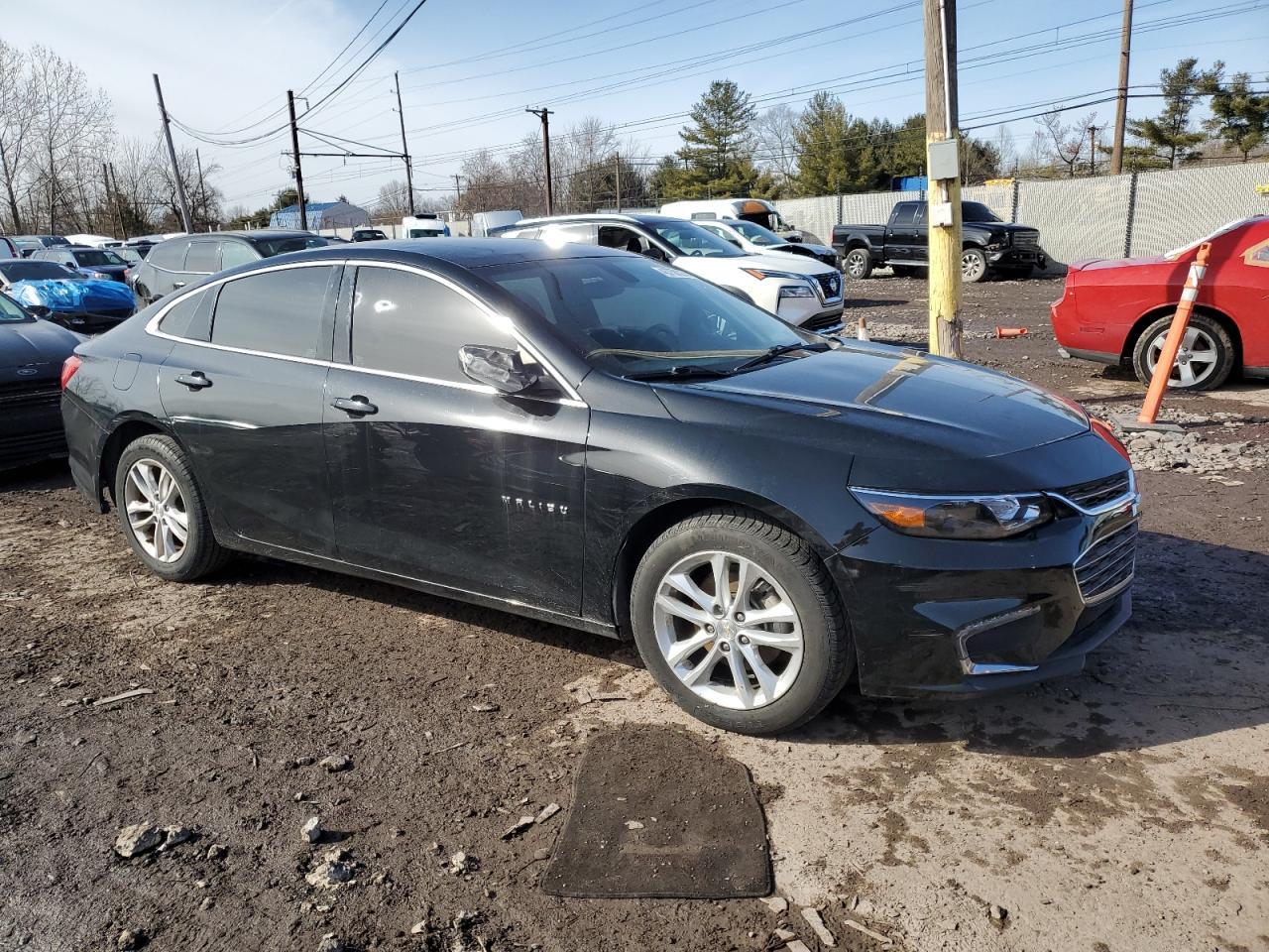 2017 CHEVROLET MALIBU LT - Image 4