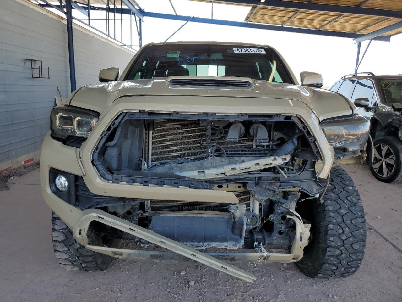2017 TOYOTA TACOMA - Фото 5