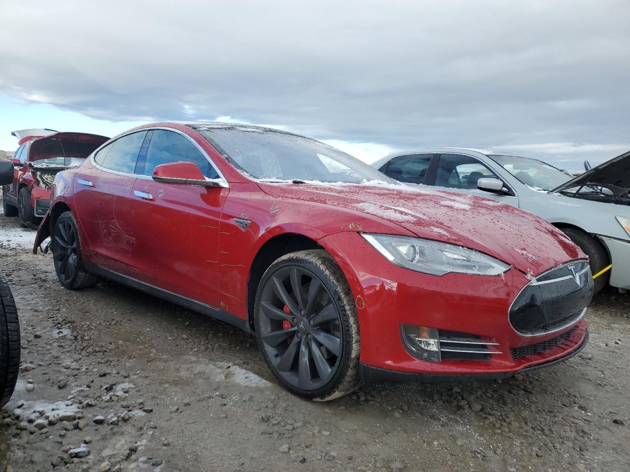 2015 TESLA MODEL S P8 - Image 4