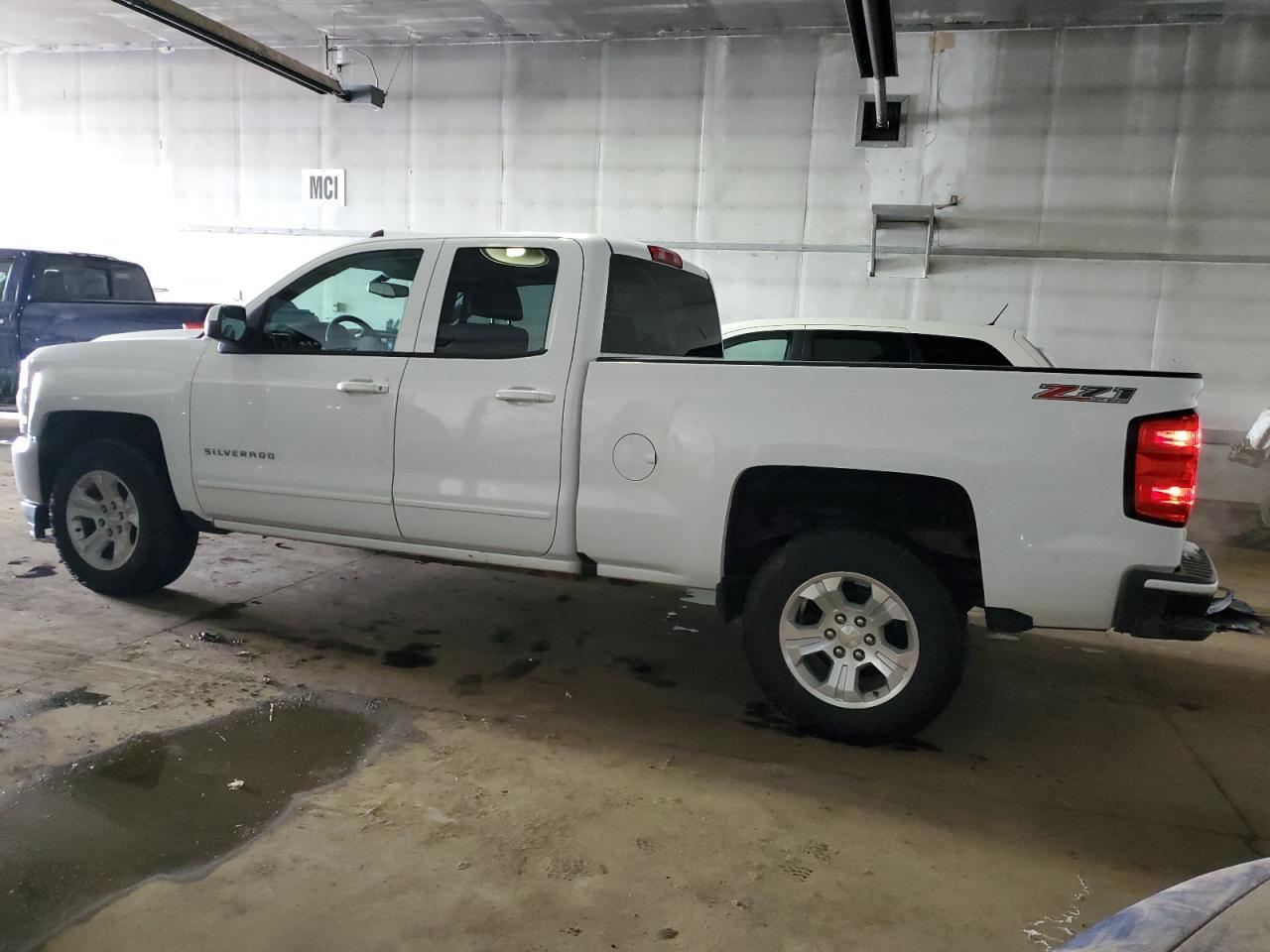 2016 CHEVROLET SILVERADO - Image 2