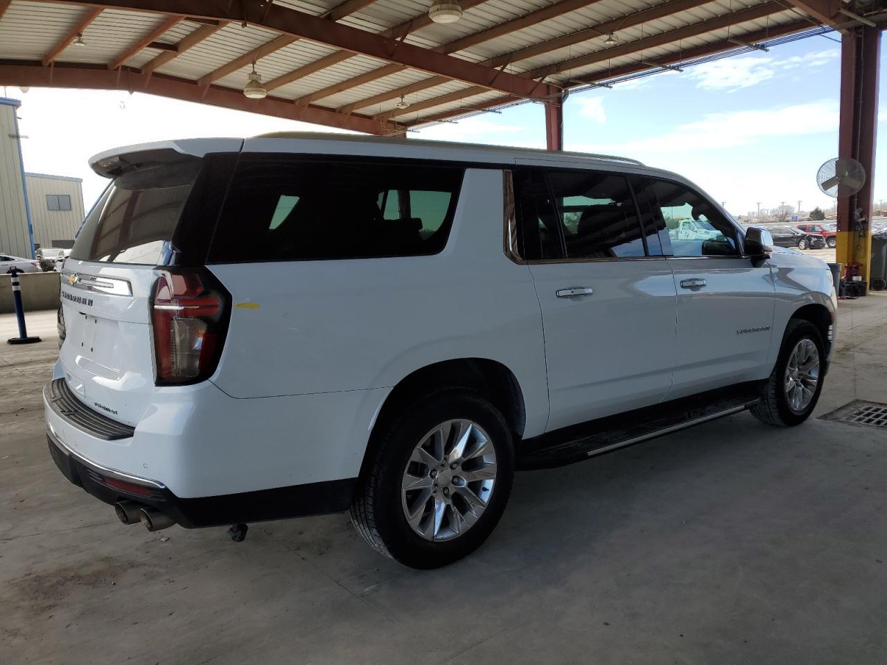 2023 CHEVROLET SUBURBAN C - Фото 3