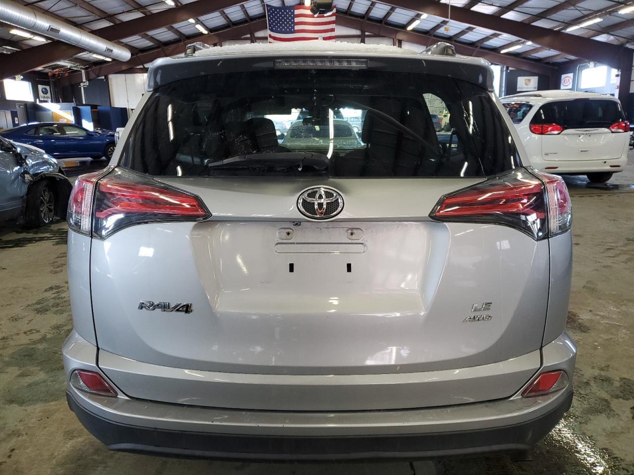 2018 TOYOTA RAV4 LE - Image 6