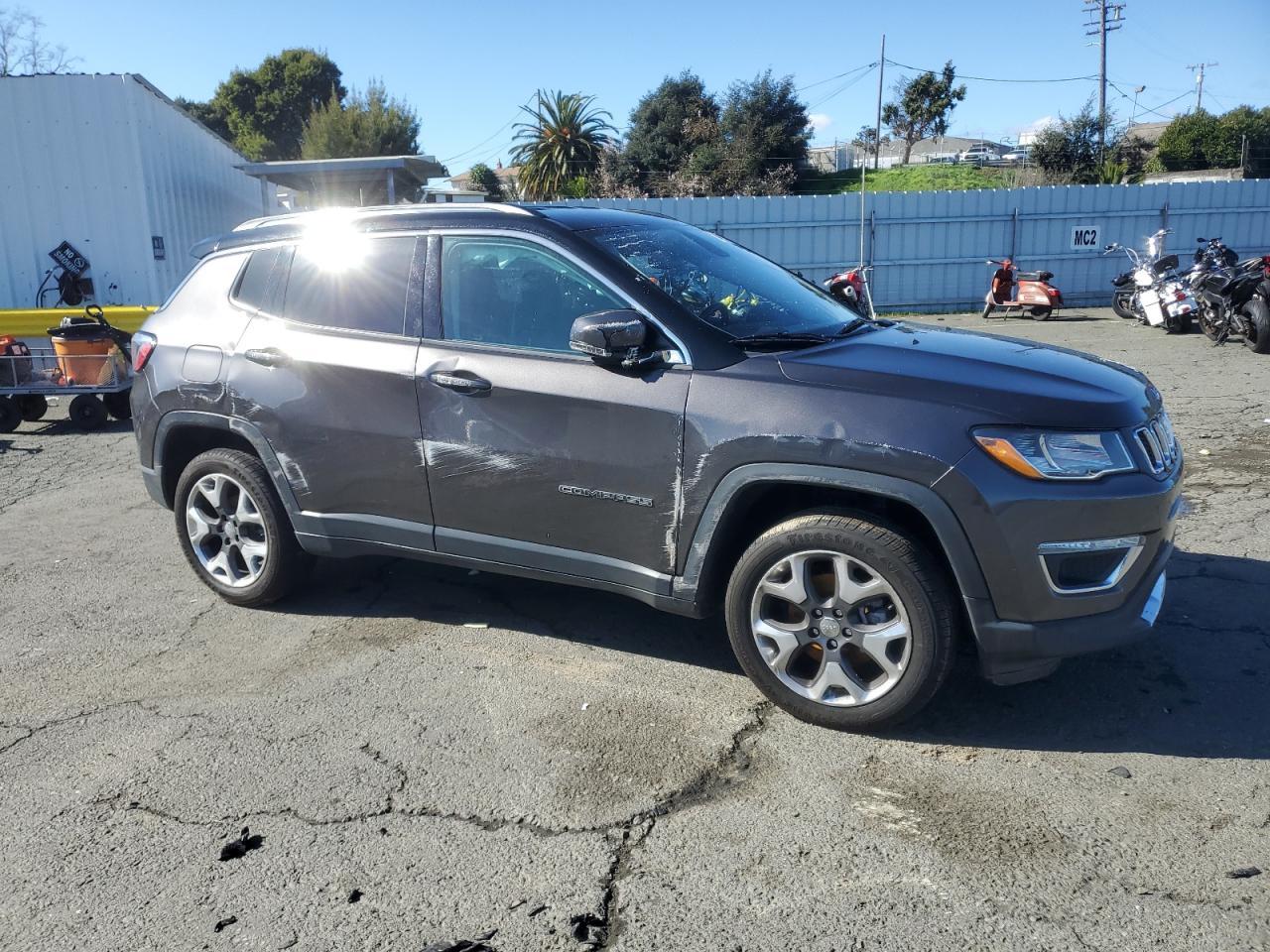2020 JEEP COMPASS LI - Image 4