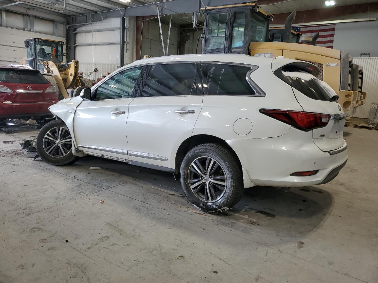 2019 INFINITI QX60 LUXE - Image 2