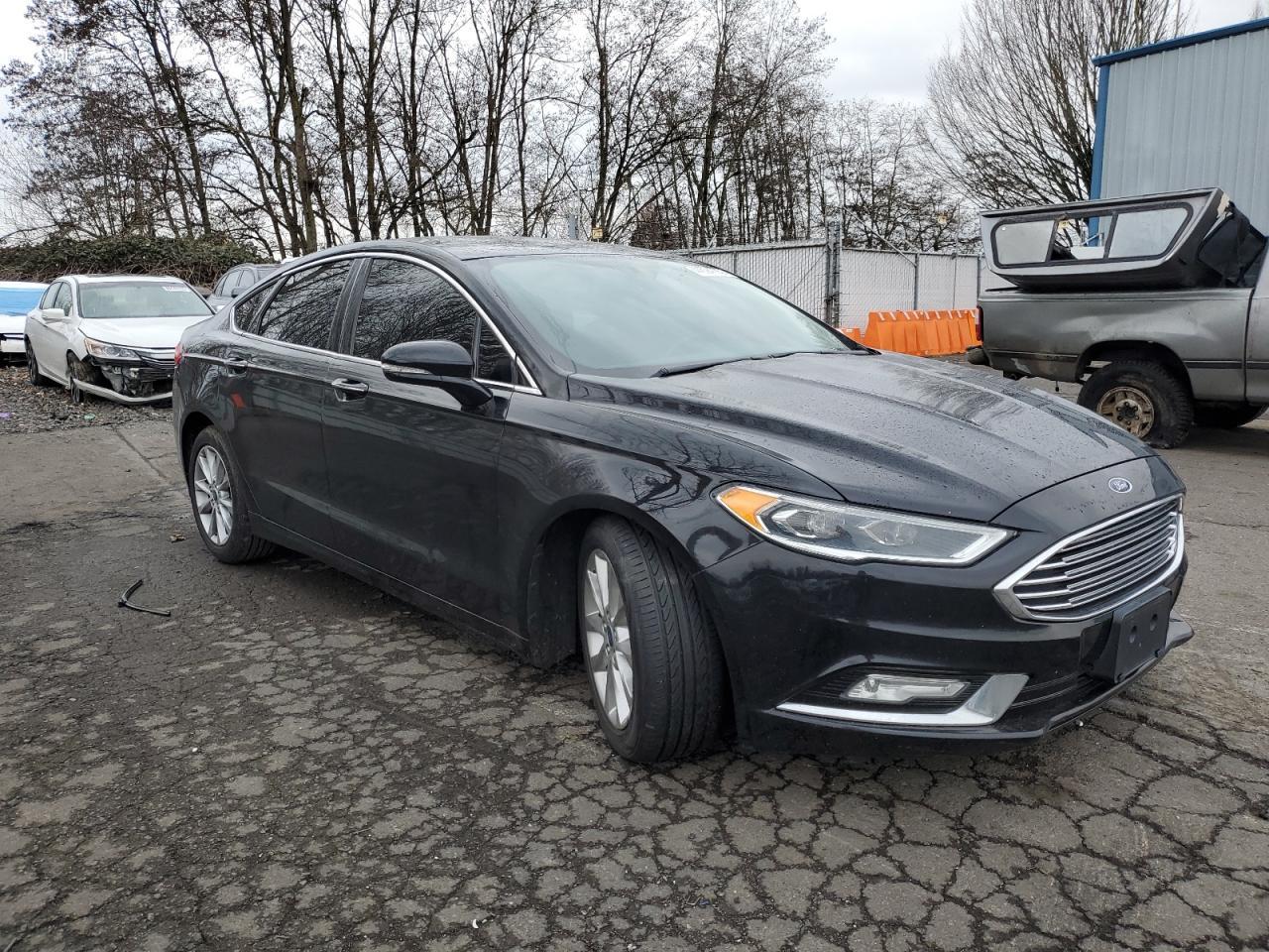 2017 FORD FUSION SE - Image 4
