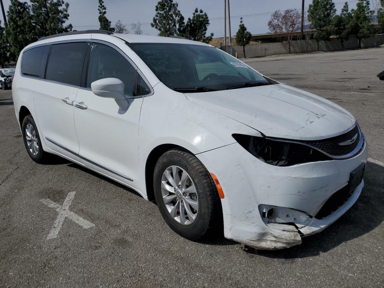 2017 CHRYSLER PACIFICA T - Image 4