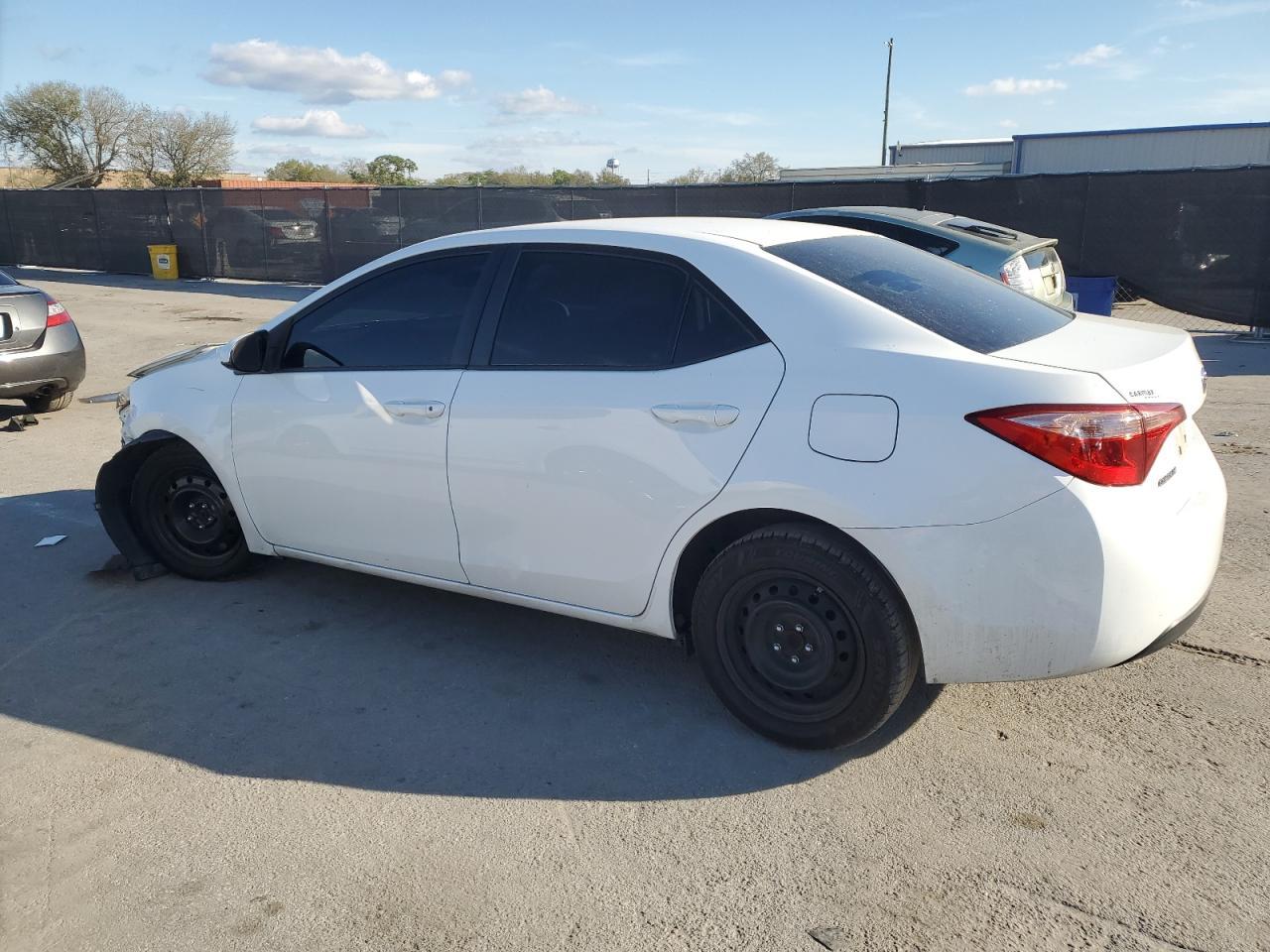 2018 TOYOTA COROLLA L - Фото 2