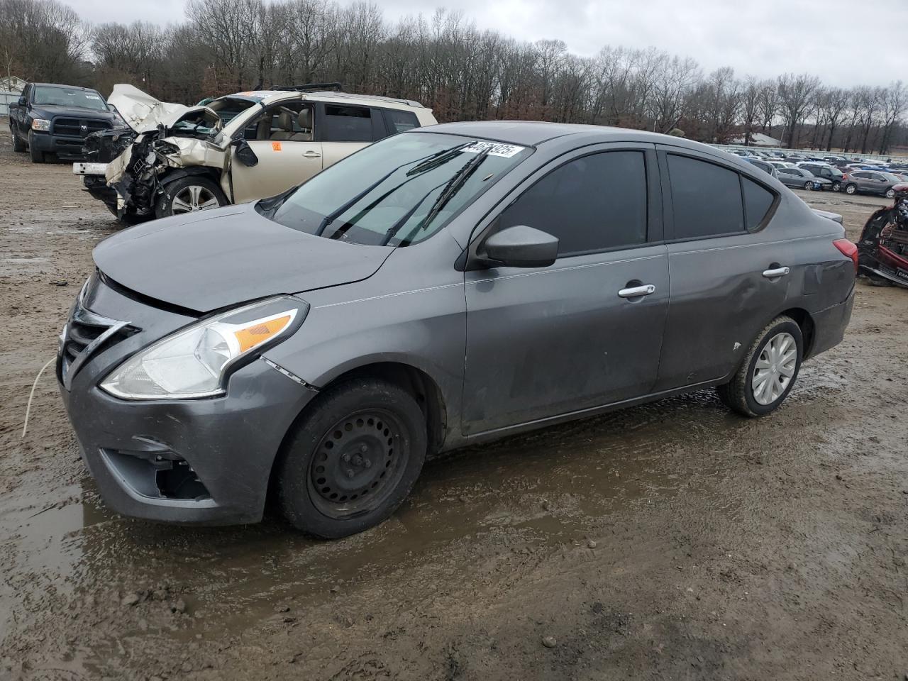 2016 NISSAN VERSA S