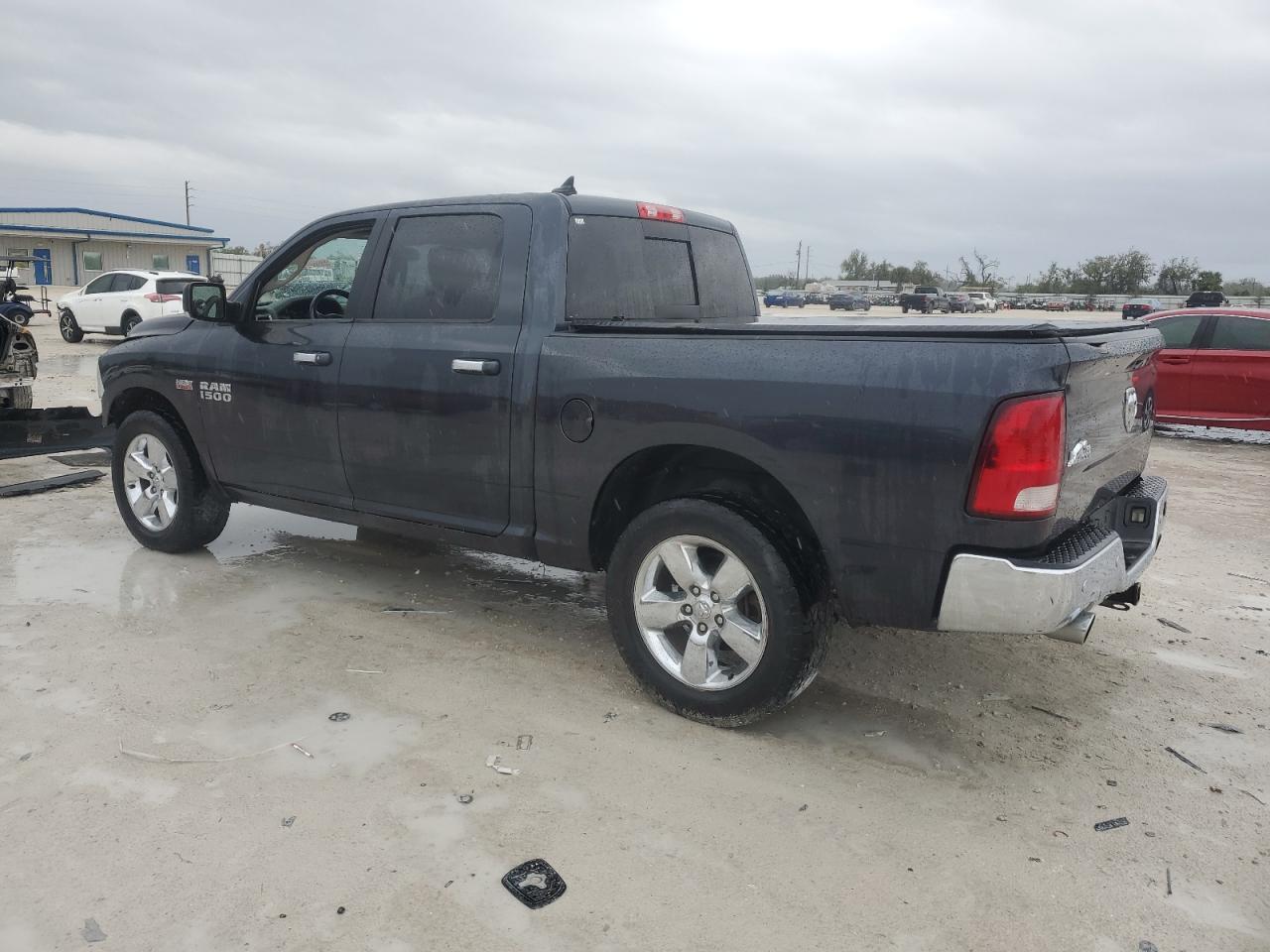 2014 RAM 1500 SLT - Фото 2
